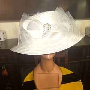 Elegant White Women's Hat